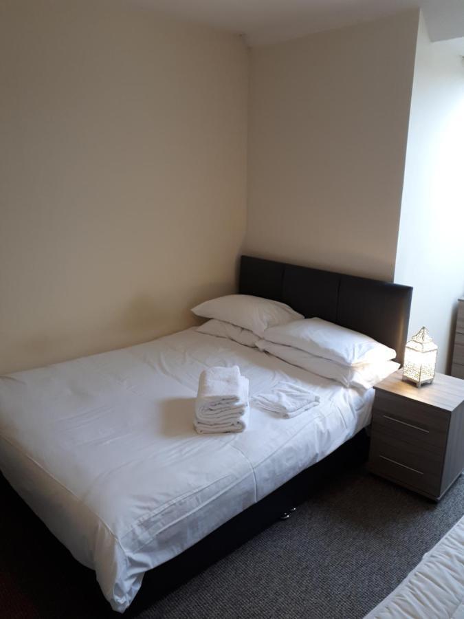 Marvellous Meridian Maisonette Ifield 外观 照片